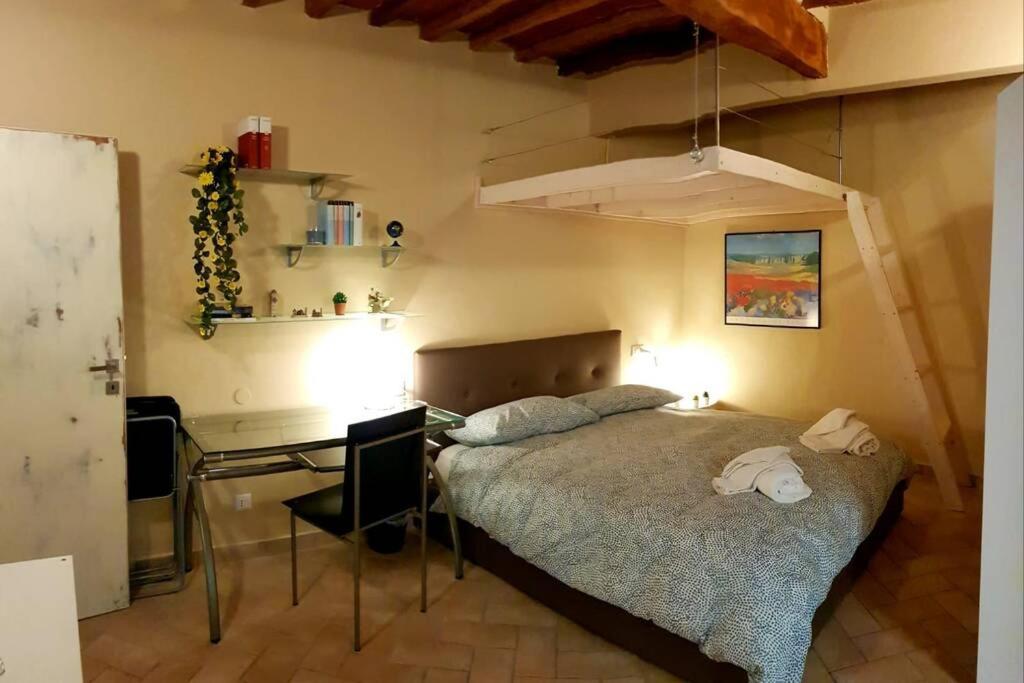 Appartement Tra Miracoli E Cavalieri à Pise Extérieur photo